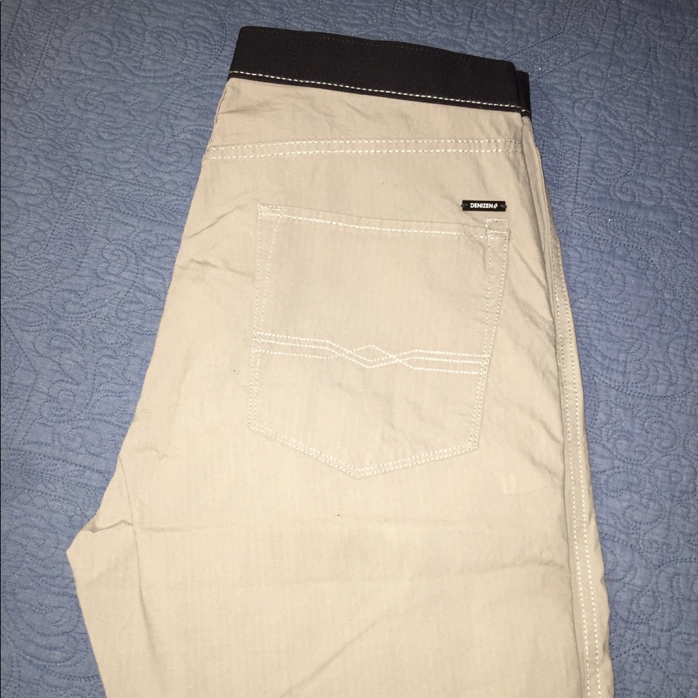 Levi’s light khaki pants